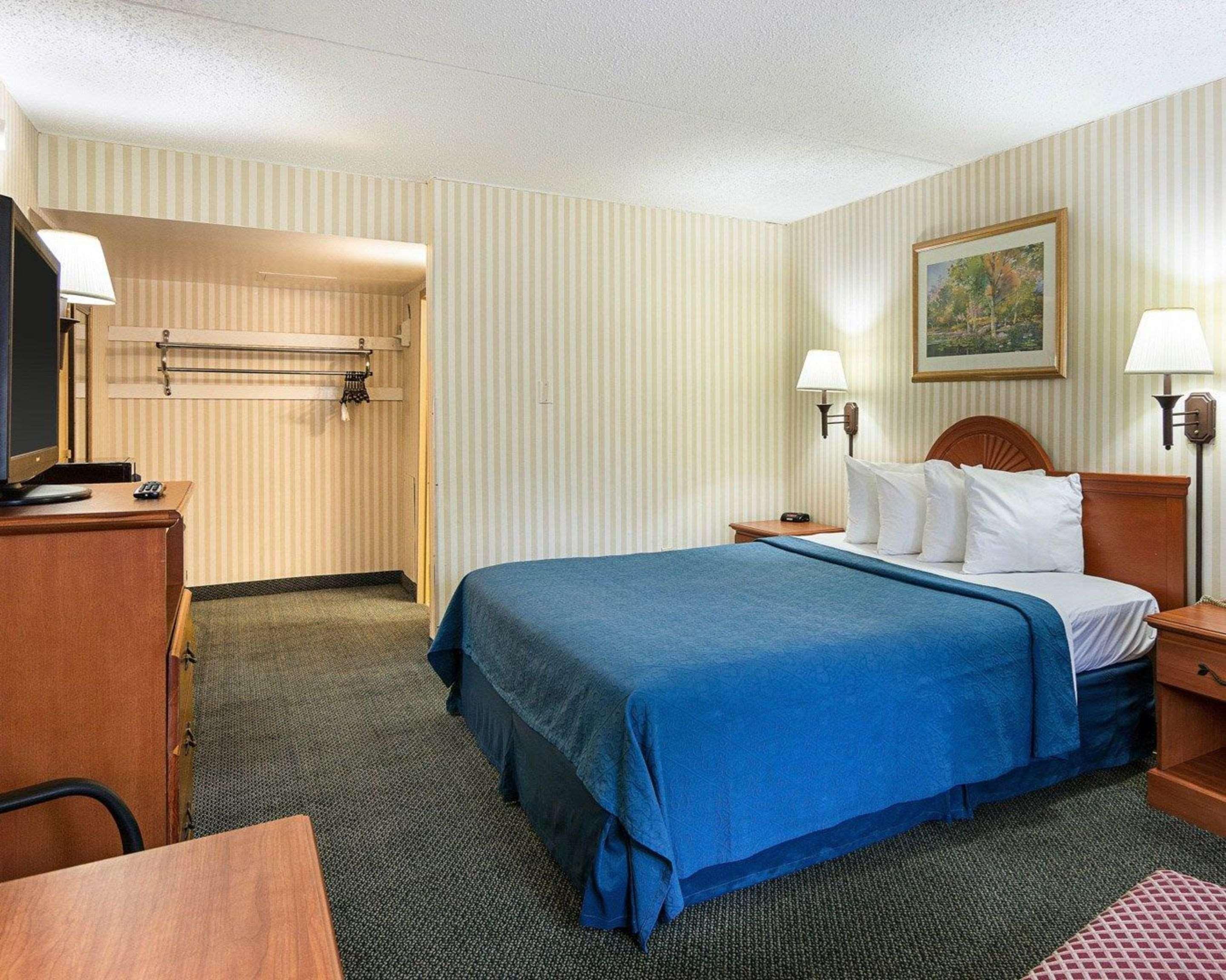 Rodeway Inn Camp Springs Exterior foto